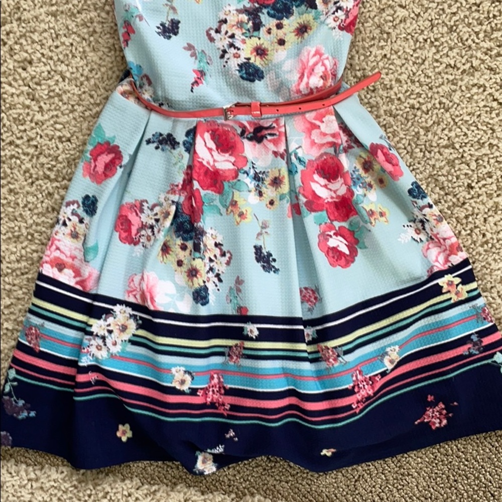 🎀Copper Key floral dress with pink belt🎀 - Picture 3 of 5